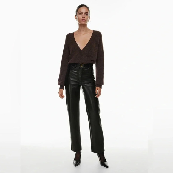 Aritzia Wilfred The Melina™ Black Vegan Leather Straight Leg Pants size 10 - Picture 1 of 6